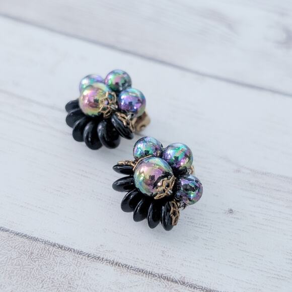 Vintage Clip On Earrings Unusual Dark Iridescent Statement 5/8" - Picture 3 of 6